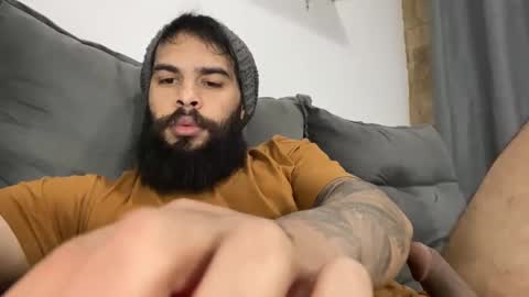 Snapshot of beardmax chatting on October 22, 2025, 6:57 am Min online show from October 22, 2025, 6:57 am