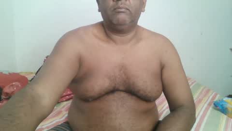 Snapshot of beargryzzly chatting on December 2, 2024, 1:58 am Grizzly online show from December 2, 2024, 1:58 am