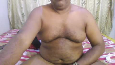 Snapshot of beargryzzly chatting on December 11, 2024, 5:32 am Grizzly online show from December 11, 2024, 5:32 am