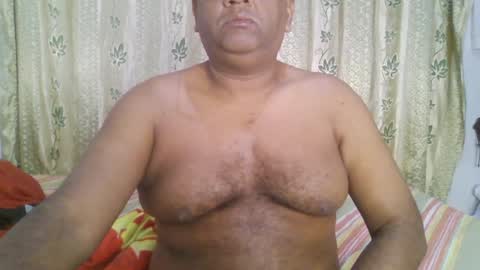 Snapshot of beargryzzly chatting on January 1, 2025, 2:31 pm Grizzly online show from January 1, 2025, 2:31 pm