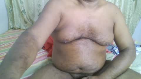 Snapshot of beargryzzly chatting on January 4, 2025, 11:43 am Grizzly online show from January 4, 2025, 11:43 am