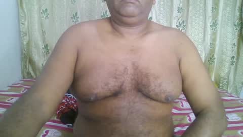 Snapshot of beargryzzly chatting on January 11, 2025, 2:41 am Grizzly online show from January 11, 2025, 2:41 am