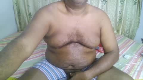 Snapshot of beargryzzly chatting on January 24, 2025, 8:02 am Grizzly online show from January 24, 2025, 8:02 am