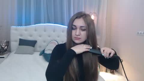 beataangel online show from February 5, 2025, 8:21 am