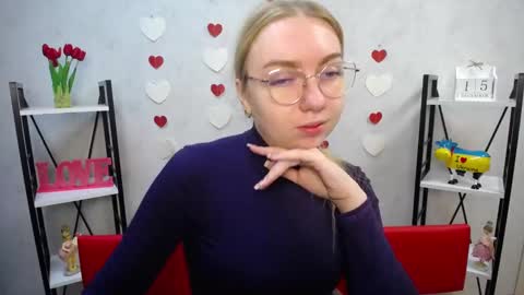 BeatriceFlyy online show from December 15, 2024, 7:35 am