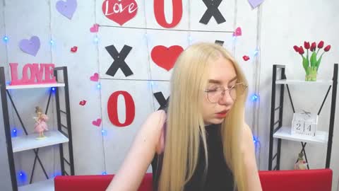 BeatriceFlyy online show from February 24, 2025, 4:47 pm