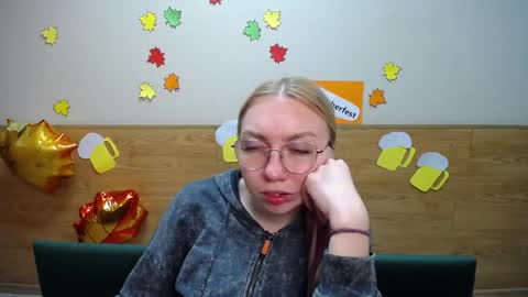 BeatriceFlyy online show from September 19, 2025, 11:55 am