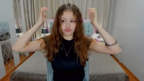 BeatriceWild online show from October 7, 2025, 11:07 am