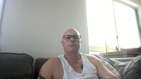 Snapshot of beatsboy87 chatting on February 2, 2025, 3:43 am beatsboy87 online show from February 2, 2025, 3:43 am