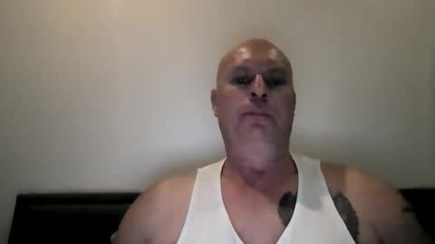 Snapshot of beatsboy87 chatting on February 6, 2025, 10:26 am beatsboy87 online show from February 6, 2025, 10:26 am