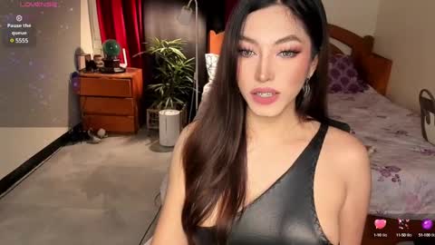 Snapshot of beautifullust chatting on December 27, 2024, 7:46 pm Queen Angela online show from December 27, 2024, 7:46 pm