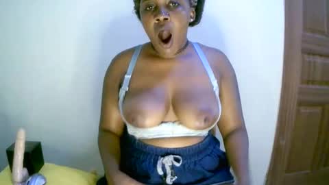 beautifulpeach2 online show from January 22, 2025, 7:25 am