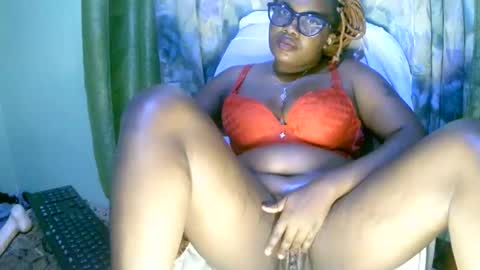 beautifulpeach2 online show from February 14, 2025, 4:04 am