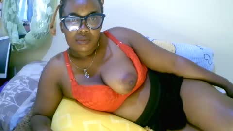 beautifulpeach2 online show from February 18, 2025, 7:10 am