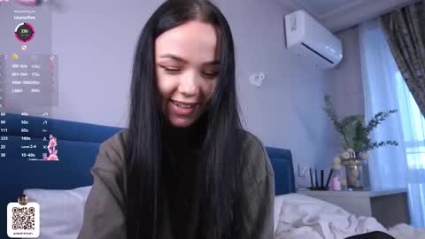 Polly  online show from October 16, 2025, 6:14 am