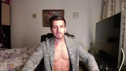 Snapshot of beauty_hard_beast chatting on September 16, 2025, 2:01 am Mia and Jake online show from September 16, 2025, 2:01 am