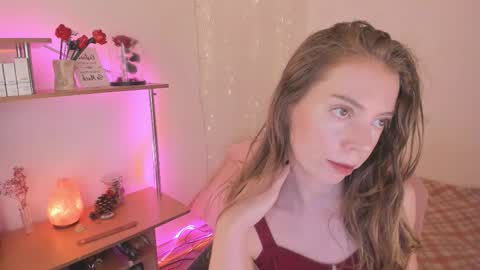 Snapshot of beautyeliise chatting on September 23, 2025, 9:01 am Eliise online show from September 23, 2025, 9:01 am