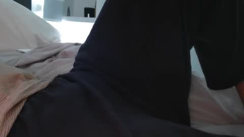 Snapshot of beautyinyoursmile chatting on September 17, 2025, 3:41 am love2seeudear online show from September 17, 2025, 3:41 am