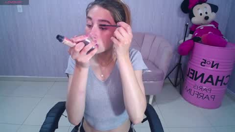 Snapshot of beba_fox_a chatting on November 9, 2025, 12:14 pm beba_fox_a online show from November 9, 2025, 12:14 pm