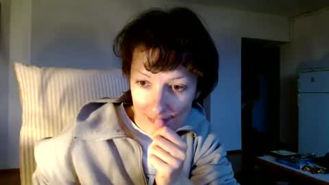 Snapshot of bebacksooon chatting on December 24, 2024, 2:22 pm Raluca online show from December 24, 2024, 2:22 pm