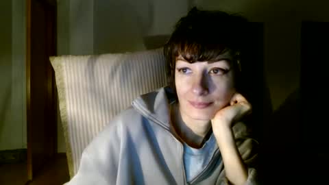 Snapshot of bebacksooon chatting on December 29, 2024, 5:33 pm Raluca online show from December 29, 2024, 5:33 pm