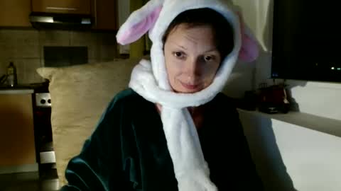 Snapshot of bebacksooon chatting on October 11, 2025, 4:38 pm Raluca online show from October 11, 2025, 4:38 pm