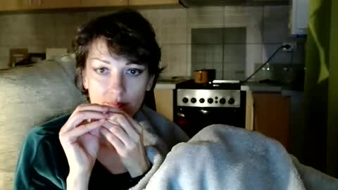 Snapshot of bebacksooon chatting on October 12, 2025, 7:02 pm Raluca online show from October 12, 2025, 7:02 pm