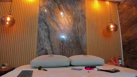 Snapshot of beca_winn chatting on December 3, 2025, 11:52 am beca online show from December 3, 2025, 11:52 am