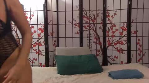 BeccaDelux online show from October 9, 2025, 4:54 am