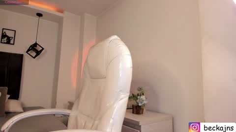 Marzhie online show from February 8, 2025, 5:18 pm