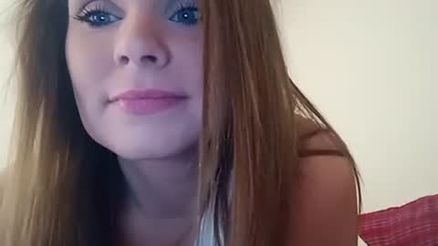 Snapshot of becky2994 chatting on December 14, 2025, 7:47 am BECKY BOO online show from December 14, 2025, 7:47 am