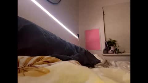 Snapshot of beeinmedeep chatting on October 30, 2025, 4:08 pm beeinmedeep online show from October 30, 2025, 4:08 pm