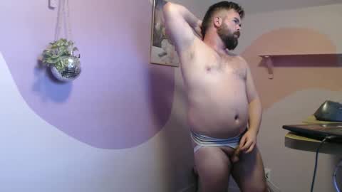 Snapshot of behrbae chatting on November 13, 2025, 8:52 pm Behrbae online show from November 13, 2025, 8:52 pm