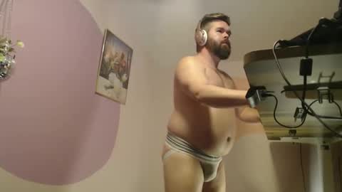 Snapshot of behrbae chatting on December 3, 2025, 1:46 am Behrbae online show from December 3, 2025, 1:46 am