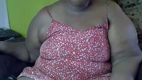 Snapshot of bekky_darling chatting on March 2, 2025, 9:53 am bekky_darling online show from March 2, 2025, 9:53 am