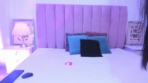 Snapshot of bela_rossee chatting on October 21, 2025, 9:48 pm Bela online show from October 21, 2025, 9:48 pm