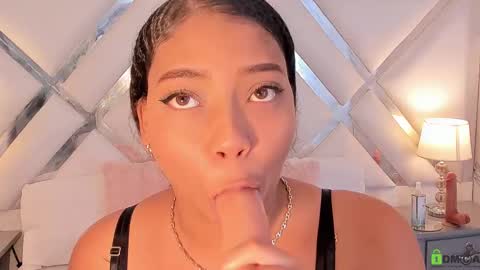 Snapshot of belacampbell chatting on March 11, 2025, 11:37 pm Bela online show from March 11, 2025, 11:37 pm
