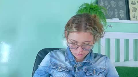 Snapshot of belamiller chatting on October 9, 2025, 11:41 am BELA online show from October 9, 2025, 11:41 am