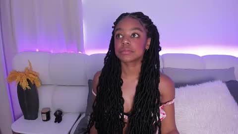 Snapshot of belkis_mills chatting on February 18, 2025, 12:39 pm Belkis online show from February 18, 2025, 12:39 pm