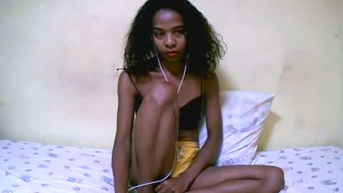 Snapshot of bella193999 chatting on December 9, 2024, 7:28 am bella193999 online show from December 9, 2024, 7:28 am