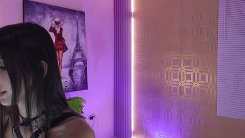 bella19   online show from December 15, 2025, 8:57 pm