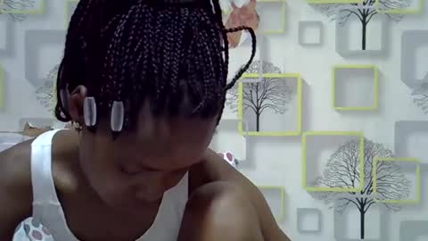 Bella online show from September 18, 2025, 8:27 am