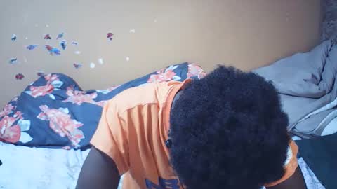 Bella online show from November 27, 2025, 11:12 am