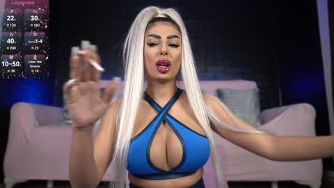 Snapshot of bella_blonda chatting on February 5, 2025, 8:14 pm Emma Bella online show from February 5, 2025, 8:14 pm