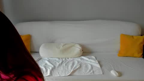 Snapshot of bella_hot77 chatting on November 26, 2025, 9:21 am Anna online show from November 26, 2025, 9:21 am