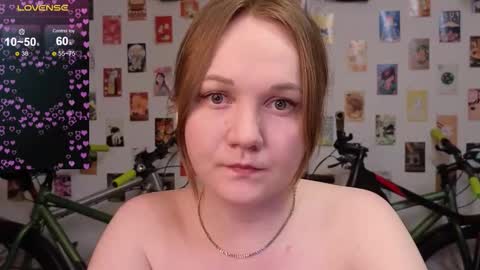 Snapshot of bella_murrrr chatting on November 28, 2025, 4:09 pm Bella online show from November 28, 2025, 4:09 pm