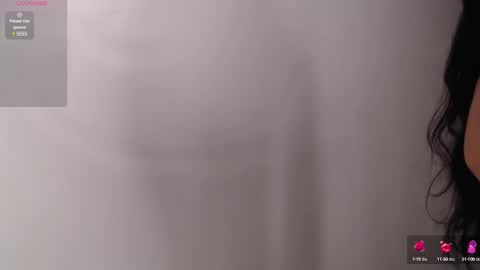 Snapshot of bella_musee chatting on February 22, 2025, 2:28 am   online show from February 22, 2025, 2:28 am