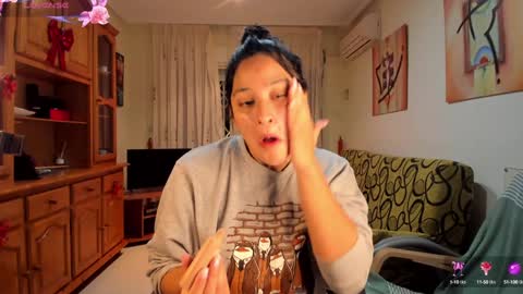 Snapshot of bella_pocahontas3 chatting on January 18, 2025, 5:31 am bella_pocahontas3 online show from January 18, 2025, 5:31 am