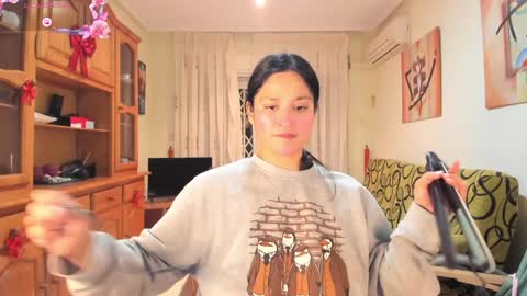 Snapshot of bella_pocahontas3 chatting on January 19, 2025, 7:15 pm bella_pocahontas3 online show from January 19, 2025, 7:15 pm