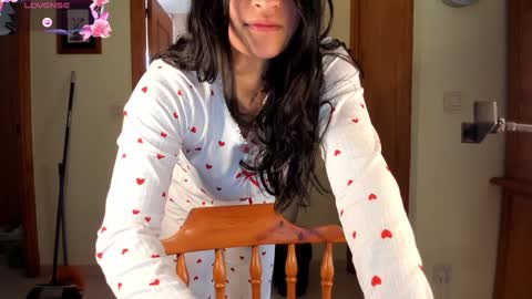 Snapshot of bella_pocahontas3 chatting on January 22, 2025, 10:29 am bella_pocahontas3 online show from January 22, 2025, 10:29 am